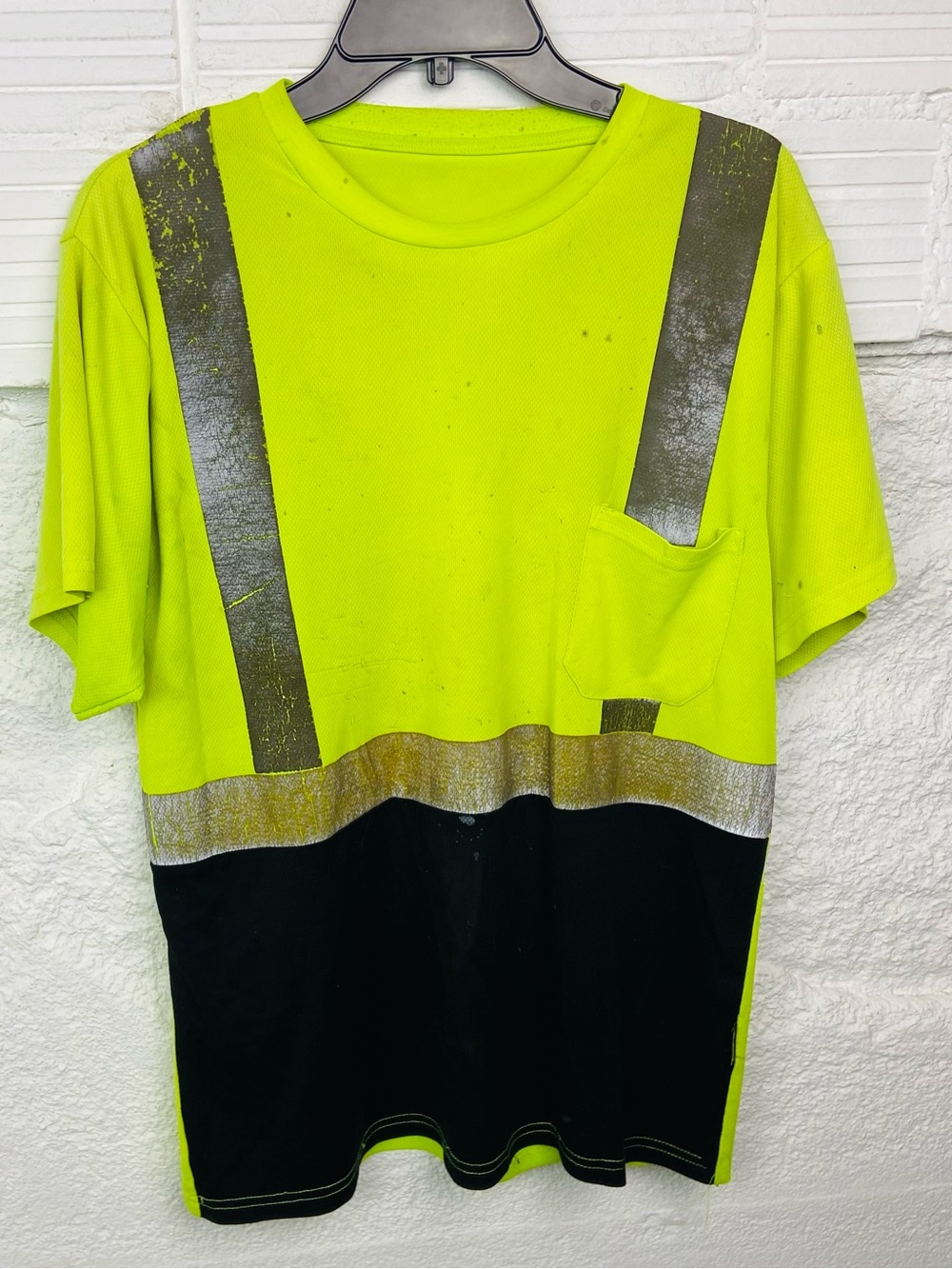 Hi-Vis Lime Green / yellow & Black Reflective Safety T-Shirt size medium